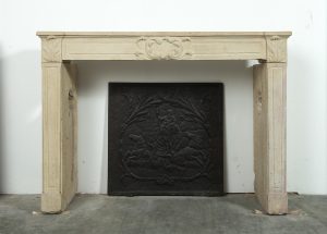 Louis XVI Fireplace Mantel in Limestone