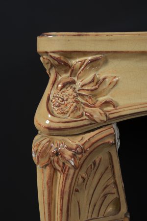 Fireplace Mantel en Faience