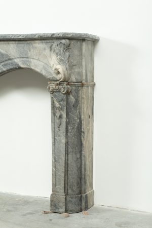 Extraordinair French Fireplace Mantel, Louis XIV Style.