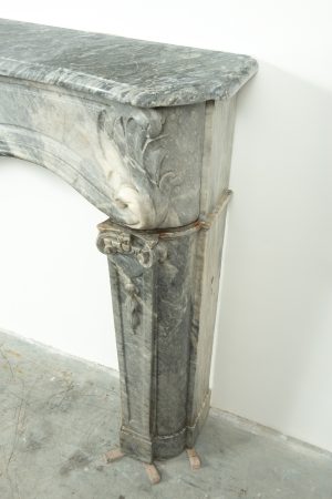 Extraordinair French Fireplace Mantel, Louis XIV Style.