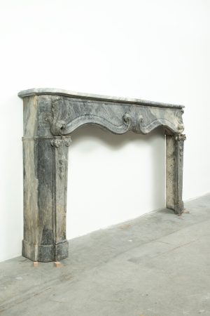 Extraordinair French Fireplace Mantel, Louis XIV Style.