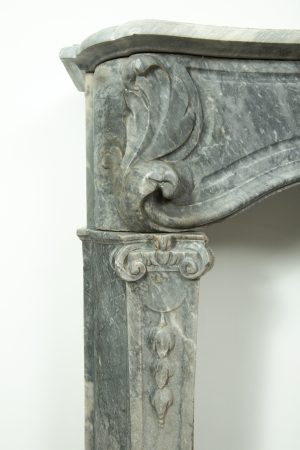 Extraordinair French Fireplace Mantel, Louis XIV Style.